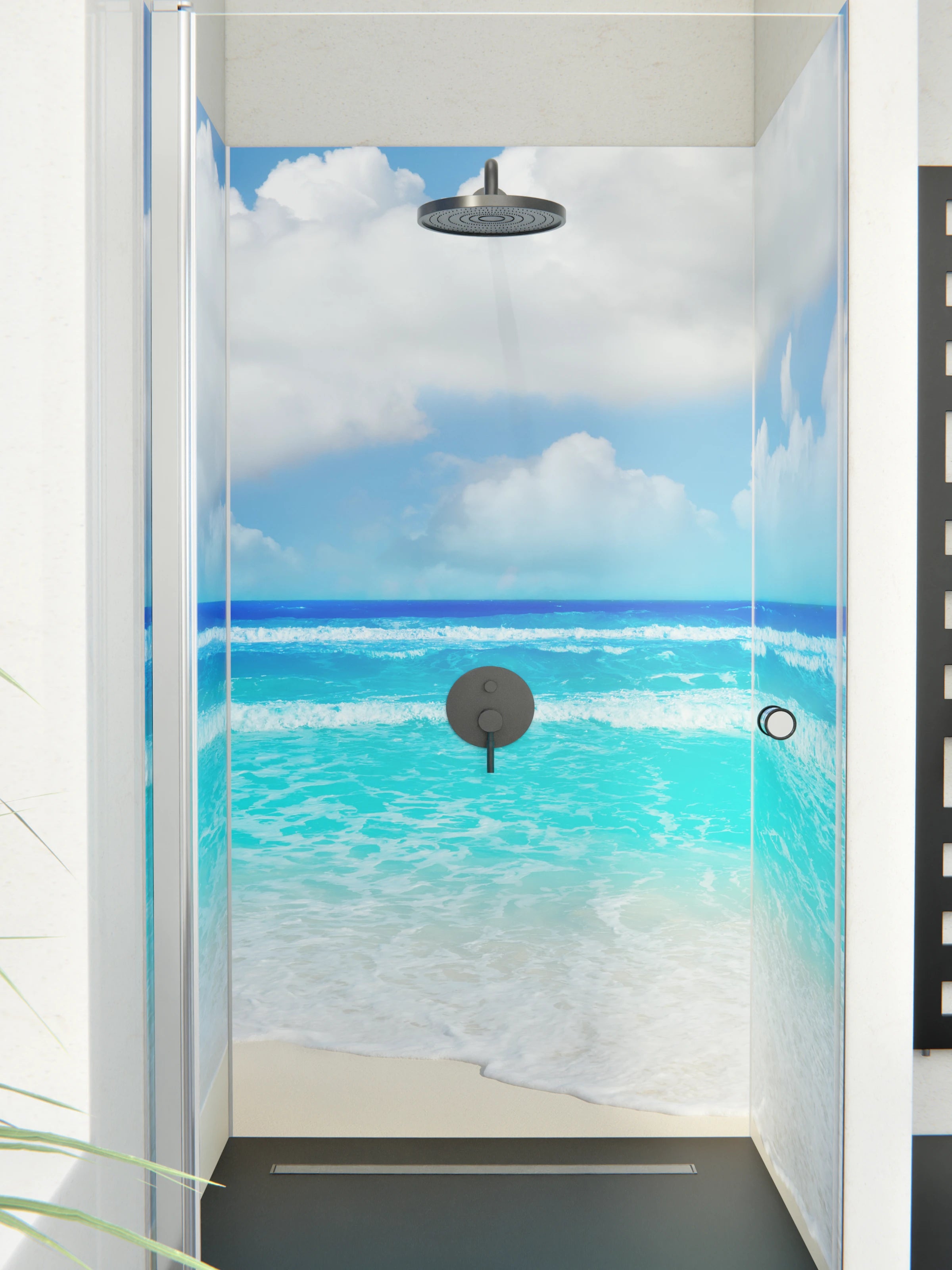 Duschrückwand - Traumstrand mit türkisblauem Wasser und weißen Wolken